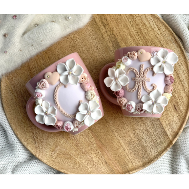 Чаша с буква и божури "Nude"