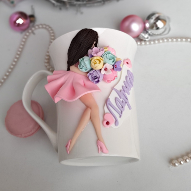 Чаша с момиче с божури и име Чаша с момиче с божури и име