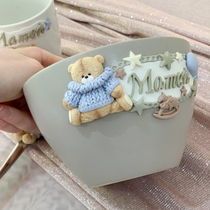 Купичка с мече с плетен пуловер и име 