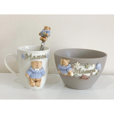 Комплект чаша и лъжичка с мече с пуловер и име 