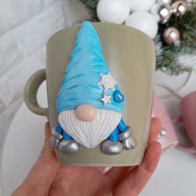 Коледна чаша с гном в синьо 