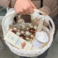 Коледна кошница White magic