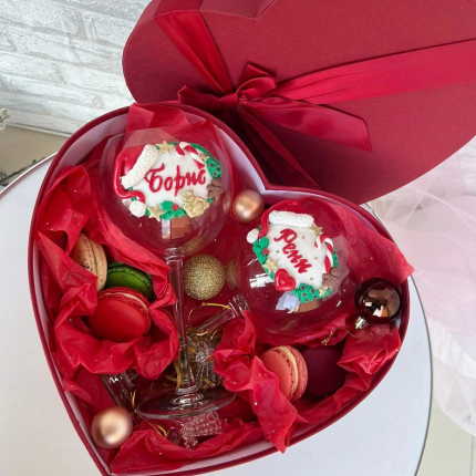 Подаръчна кутия с чаши за вино " Christmas" Подаръчна кутия с чаши за вино " Christmas"