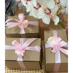 Подаръчен сет със свещ и чай