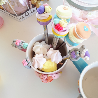 Лъжичка с кексче