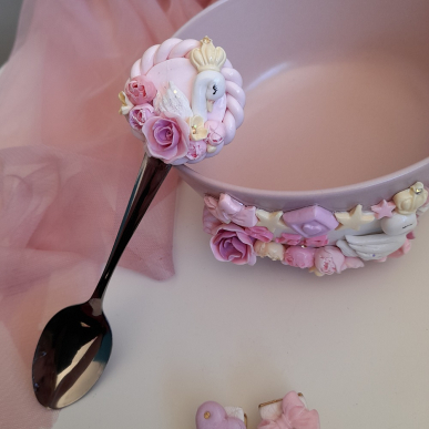 Лъжичка с лебед