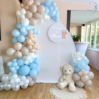 Украса с балони 8