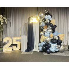 Украса в тъмно синьо и сребърно 