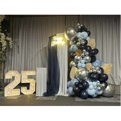 Украса в тъмно синьо и сребърно 