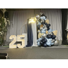 Украса в тъмно синьо и сребърно 