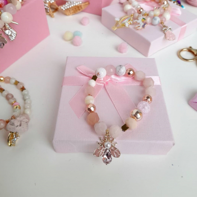 Гривна с розов кварц Гривна с розов кварц