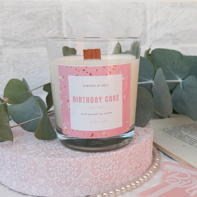 Ароматна свещ "Birthday cake" Ароматна свещ "Birthday cake"