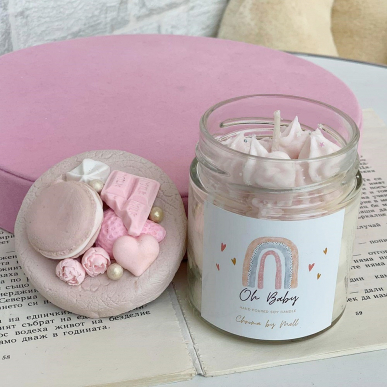 Ароматна соева свещ с декорация "oh, baby"