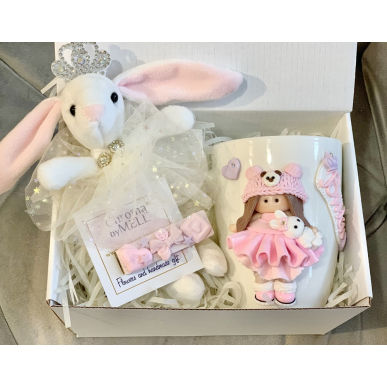 Комплект с чаша с кукла и зайче