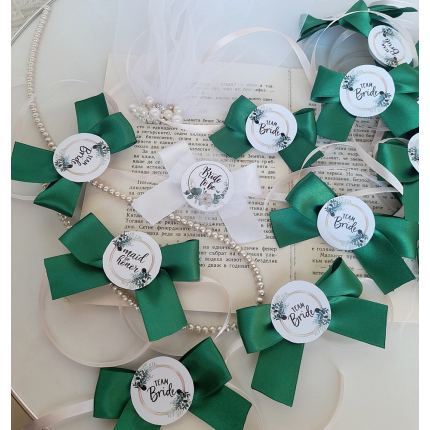 Гривни за моминско парти в зелено  Гривни за моминско парти в зелено