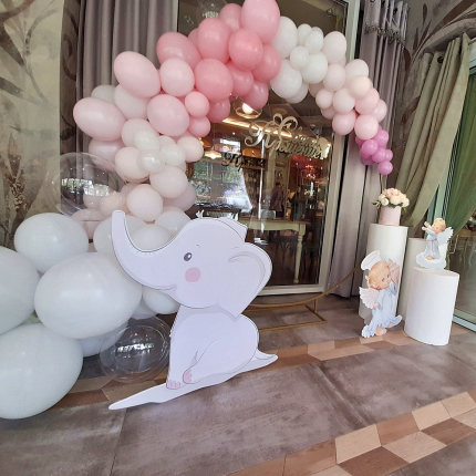 Украса с балони за кръщене или рожден ден  Украса с балони за кръщене или рожден ден