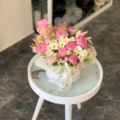 Кутия с цветя Good luck