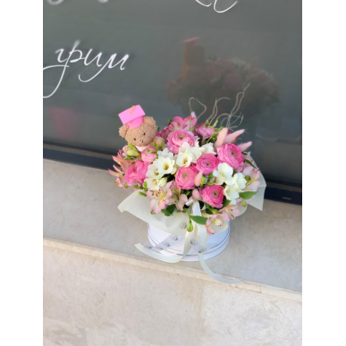 Кутия с цветя Good luck