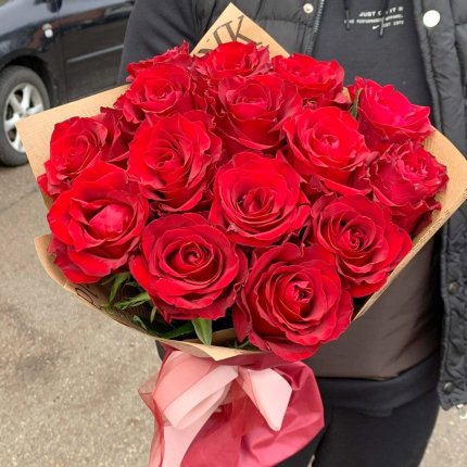 Букет от 15 червени рози