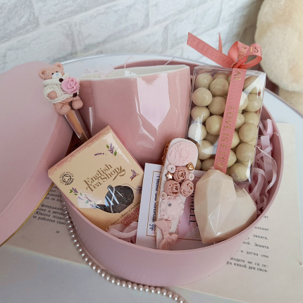 Подаръчна кутия с чаша, лъжичка и сапунче