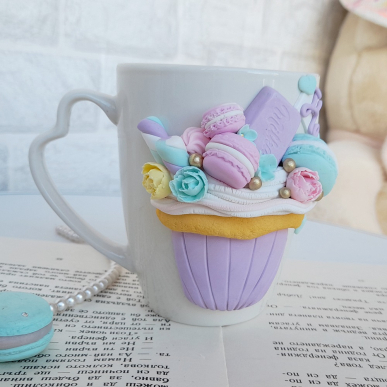 Чаша с лилав мъфин и име