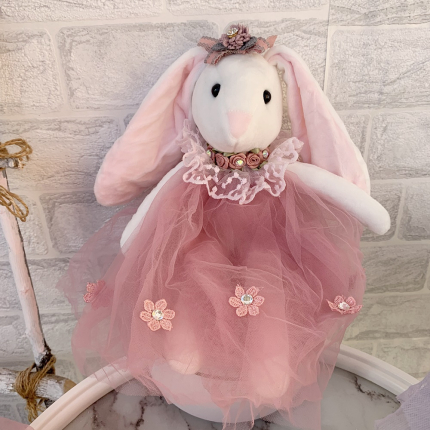 Розово зайче балерина